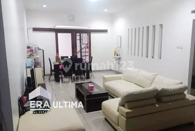 Rumah Murah Sangat Terawat Di Setra Regency