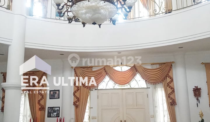 Rumah Strategis Mewah Siap Huni di Pasteur