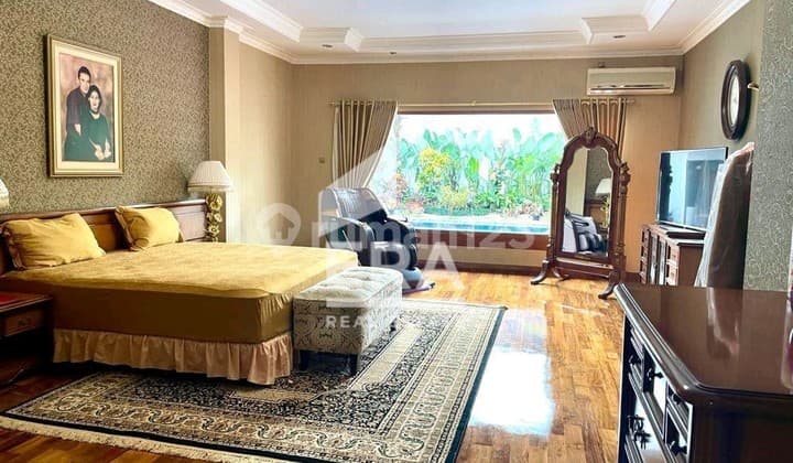 Rumah Mewah Siap Huni Bagus di Gegerkalong, Bandung