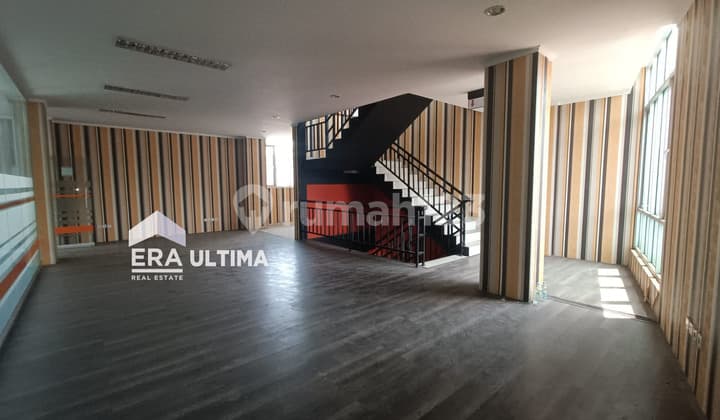 Gedung Murah Siap Pakai Cocok Untuk Usaha di Jakarta Selatan