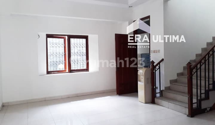 Rumah Bagus Minimalis Siap Huni di Sukasari Setrasari