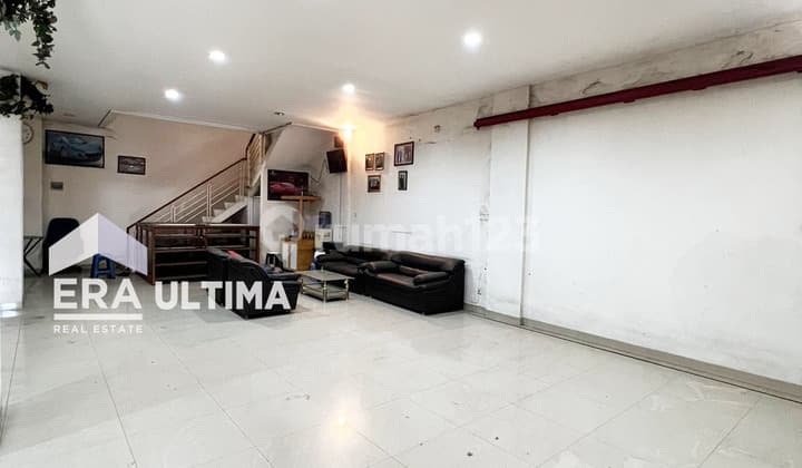 Ruko Siap Pakai Cocok Untuk Usaha atau Kantor di Moh Toha