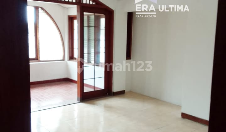 Rumah Luas Terawat Lingkungan Sejuk di Setrasari Bandung Utara