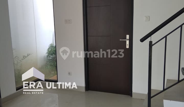 New House, Very Good, Ready to Occupy in Padasuka