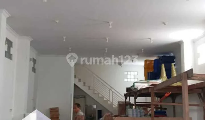Disewakan Ruko Lokasi Strategis di Jalan Besar dan Ramai di Ternate Maluku Utara