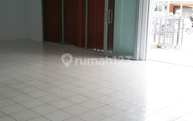 Ruko Terawat Siap Pakai Untuk Usaha di Cisaranten