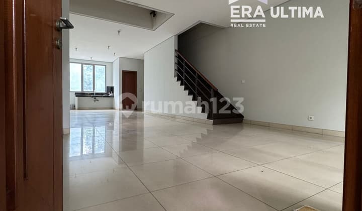 Sewa Ruko Siap Pakai View Kolam Renang di Pasteur Bandung