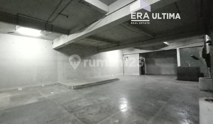 Ruang Usaha 1 Lantai Siap Pakai di Surya Sumantri