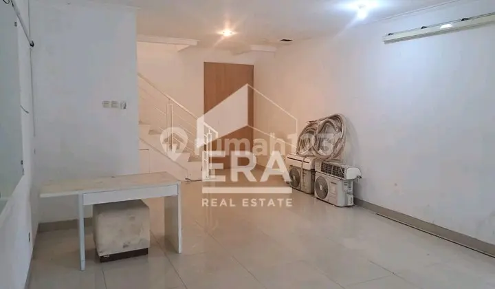 Ready-to-Use Shophouse in Strategic Location, Pasteur Bandung