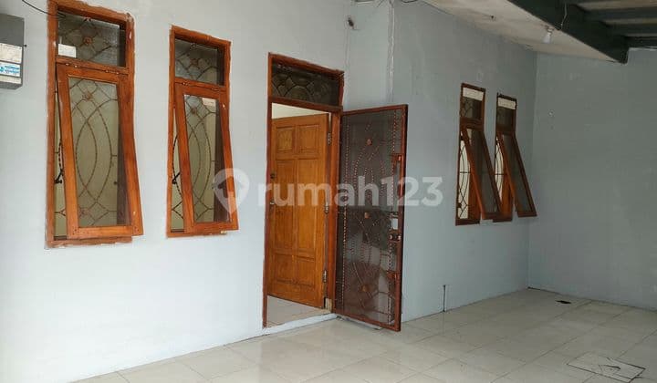 Comfortable House Ready to Occupy in Taman Kopo Indah Tki 1