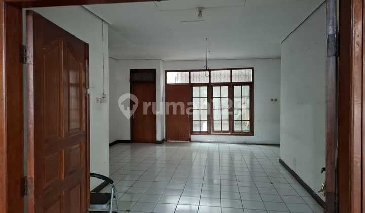 Strategic House Former Restaurant Flood-Free in Antapani East Bandung