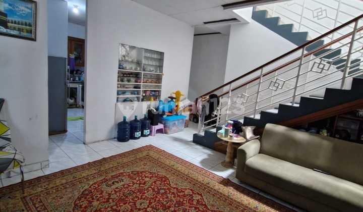 Rumah 2 Lantai Siap Huni di Jalan Kembar Bandung