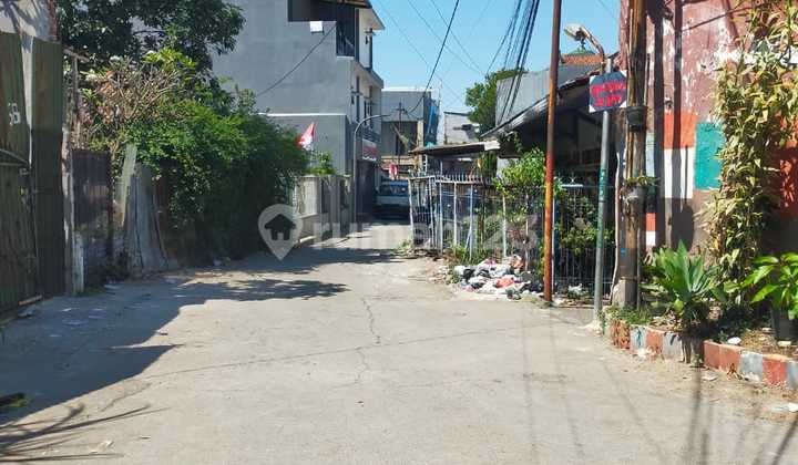 Ready-to-Occupy House in Sayap Pungkur Area - Bandung City