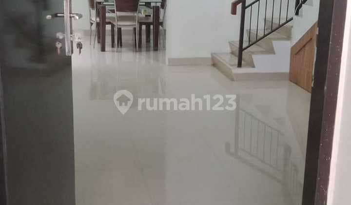 Rumah 2 Lantai Minimalis Full Furnished di Cluster Buah Batu
