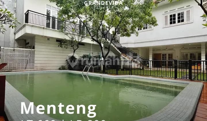 Menteng Rumah Terawat Dan Siap Huni, Swimming Pool, Lokasi Tenang
