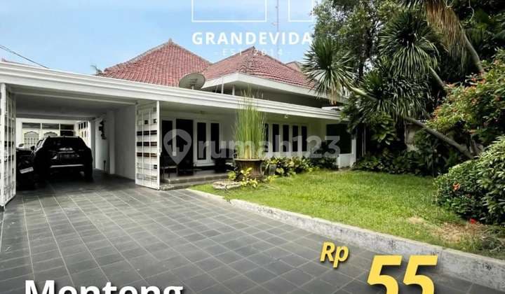 Price Drop Menteng Rumah Lama Terawat, Kawasan Elit, Jalan Lebar