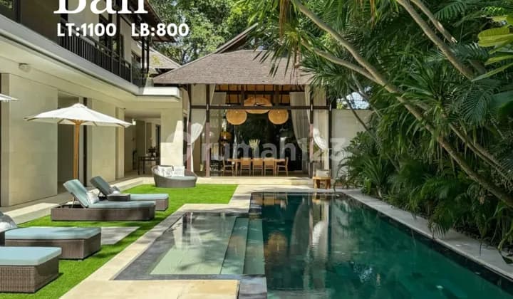 Villa For Sale Seminyak / Bali Luxury 5 Bedrooms Villa, Very Strategic Location Near Seminyak Village And Seminyak Square