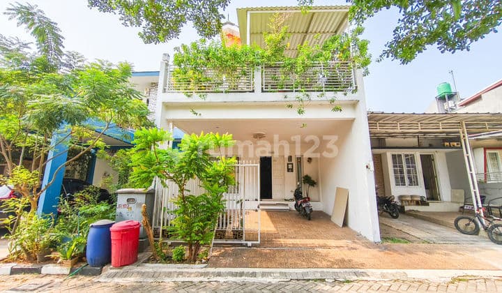 Rumah Asri 15 Menit ke Gerbang Tol Jatikarya 2 SHM Hadap Utara J25820