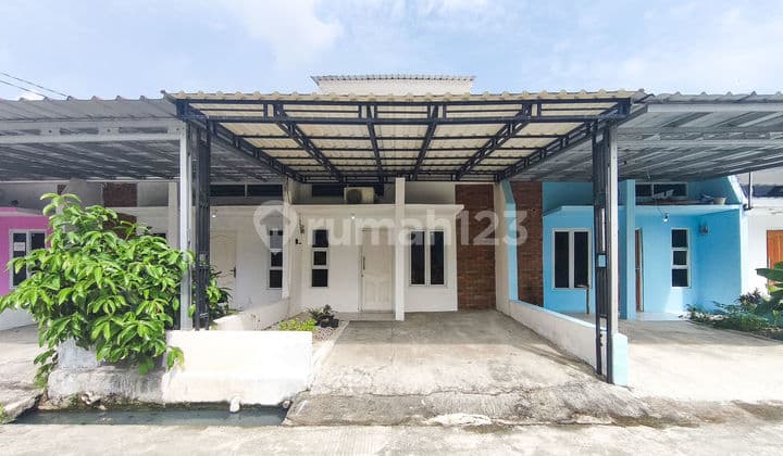 Flood-Free House near Living Plaza Harapan Indah, Ready for KPR J-45055