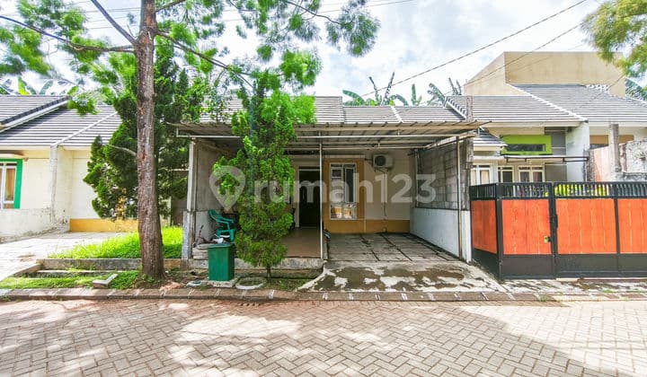 Rumah 10 Menit ke Metropolitan Mall Cibubur SHM Dibantu KPR J-30824