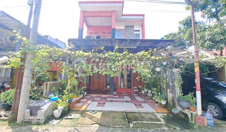 Rumah 2 Lantai SHM 4 Menit ke Terminal Sawangan Hadap Utara J28119