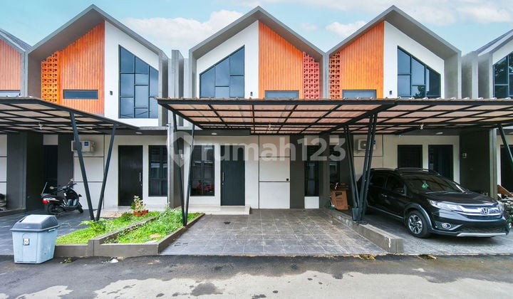 Rumah Strategis SHM Dekat Mall Paradise Walk Serpong Dibantu KPR J28501