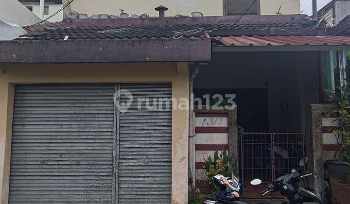 Rumah Strategis SHM 14 Menit ke Gerbang Tol Joglo 4 Bebas Banjir J41124