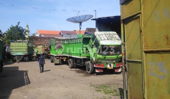Dijual Cepat Gudang Kecil dan Lahan Parkir Garasi Truk/Container di Simo Rejo Sari, Tanjung Sari Sby