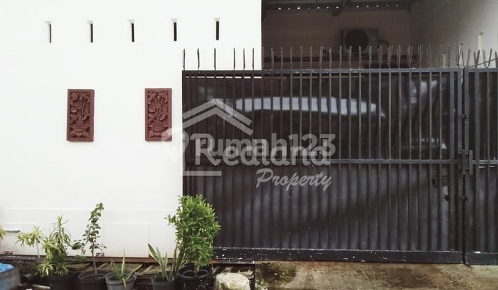 Rumah di Daerah Dempel Baru, Semarang Si 1366