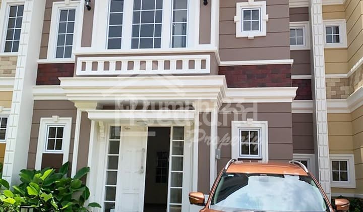 Rumah di Paramount Village , Semarang Si 5498