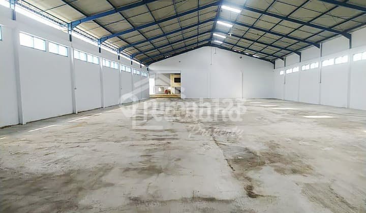 Gudang di Slamet Riyadi , Kartosura Sukoharjo Si Vn Me 5853