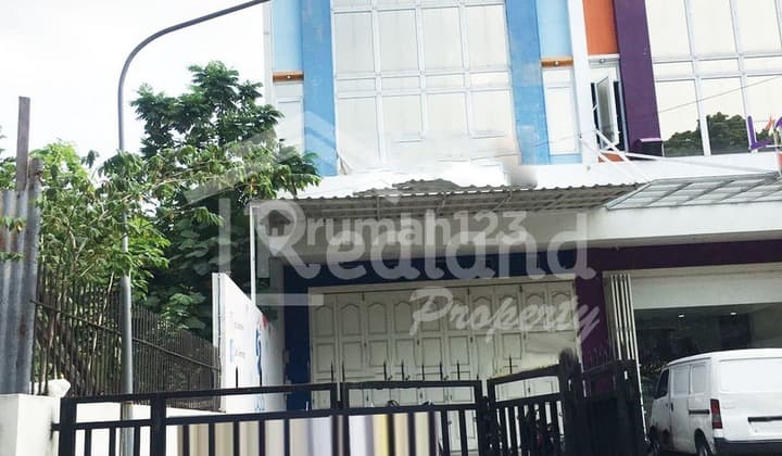 Ruko di Mayjend Sutoyo , Semarang Si 5869