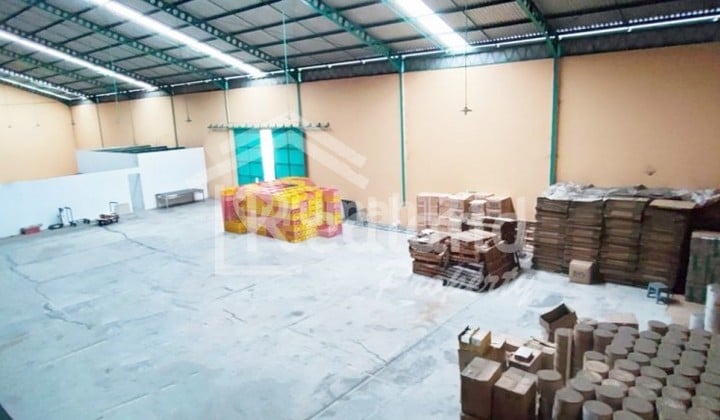 Gudang di Jalan Soekarno Hatta , Magelang Me 5227