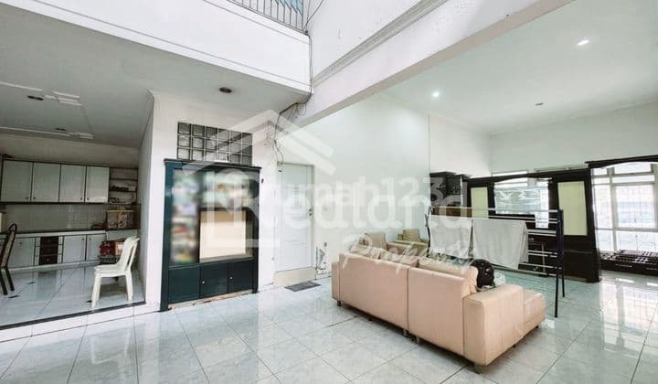 Rumah di daerah Semarang Tengah ( Si 8166S )