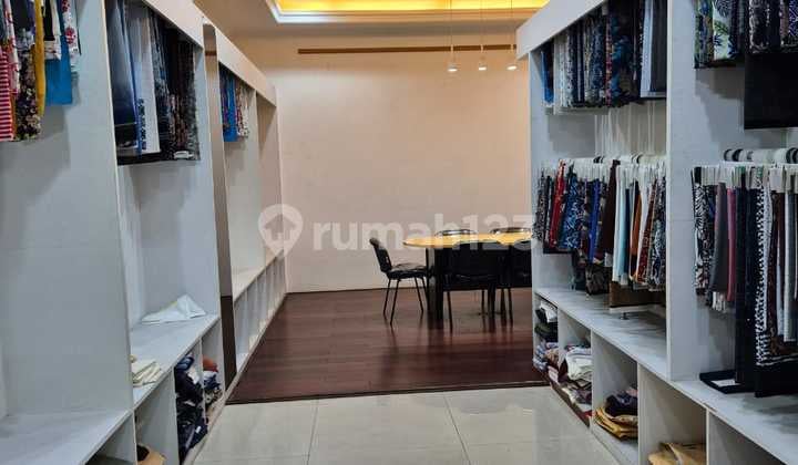 jual Gedung kantor 3 lantai Cideng Barat