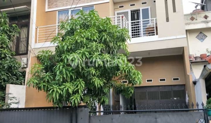 Jual Cepat Rumah Modern Minimalis Kelapa Gading LB 165M2 !