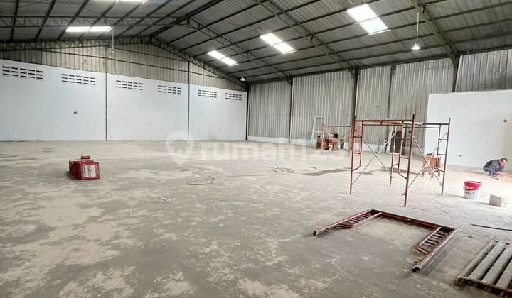 Disewakan Gudang di Cipondoh Luas 800m2