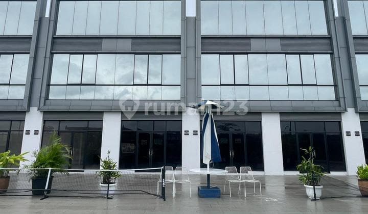 Di Sewakan Ruko Soho Ebony Batavia Sea Uk 4,5X18m2, Brand New