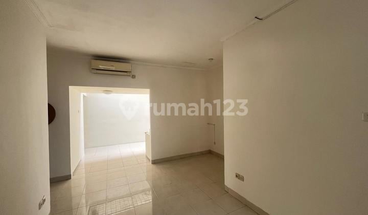 Rumah Rapi Dan Siap Huni Dalam Cluster Di Bintaro Jaksel