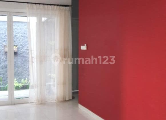Disewakan Rumah di District Emerald Bintaro Jaya