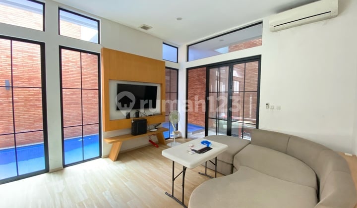 Furnished House for Sale in East Ciputat, South Tangerang