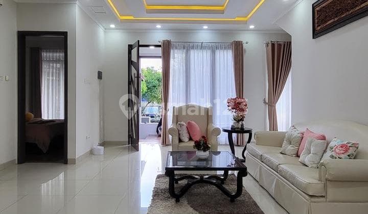 Dijual Rumah Lokasi Sangat Strategis di Discovery Serenity