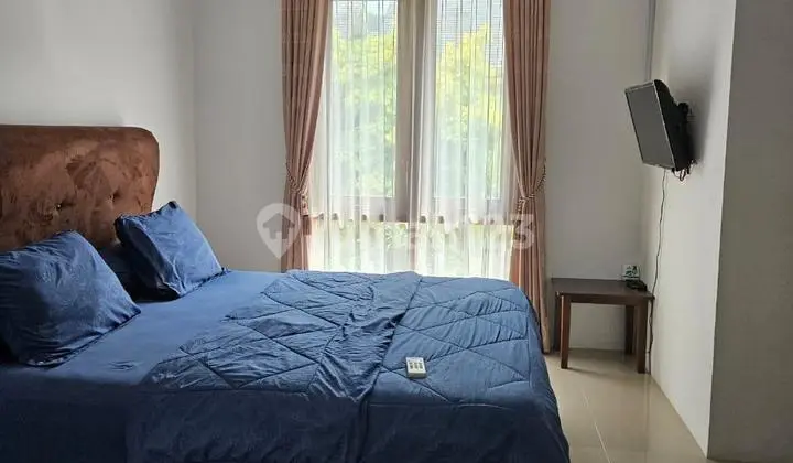 House for Sale in a Lush and Elite Neighborhood