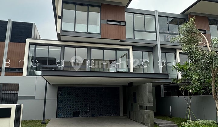Rumah Sultan di BSD City, Clstr Lyndon Navapark L 15M 3 Lantai