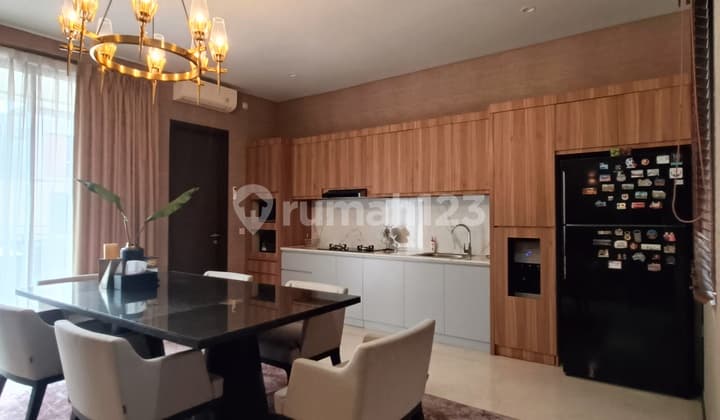 rumah mewah 3 lantai, the zora kimora - bsd city, rapi siap huni, no PR..