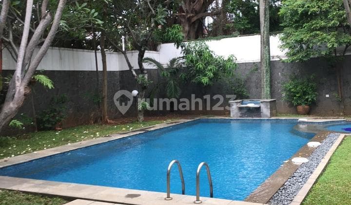 Dijual Rumah Jl Sriwijaya Selong Kebayoran Baru Jaksel LT: 1.358 m2 LB: 730 m2 180 MILIAR