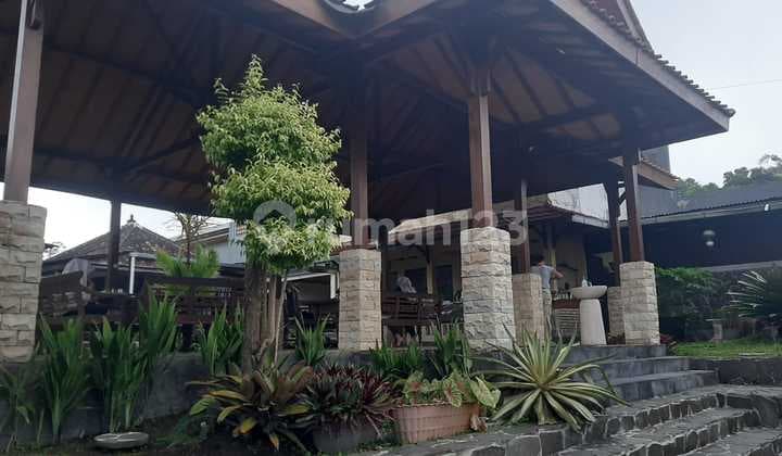 Villa dengan Lingkungan Asri Lokasi Harjobinangun Pakem Sleman.