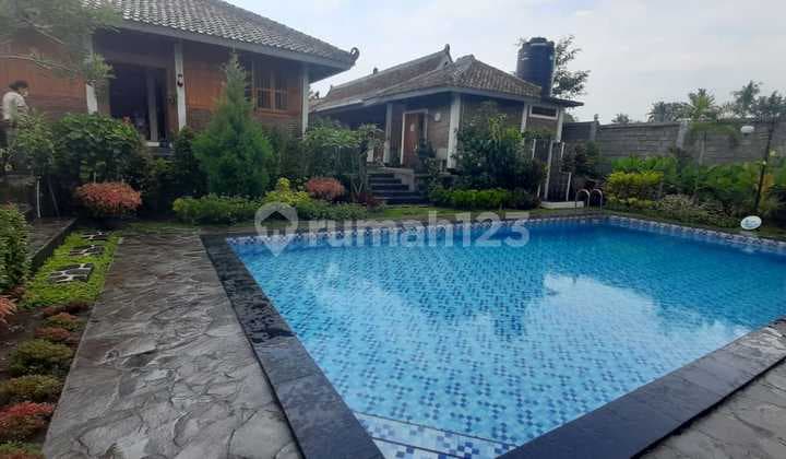 Rumah dengan Konsep Villa Full Furnish. di Jl Kaliurang KM 16, Pakem, Sleman