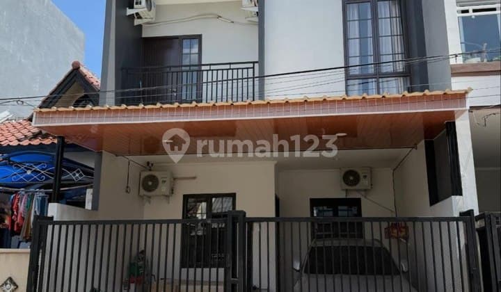 Dijual rumah 2 lantai siap huni di komplek regency melati mas BSD Tangerang