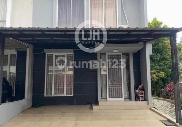 Rumah Posisi Hook di Citragran, Cibubur, Bekasi.